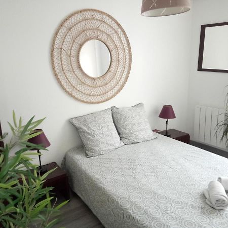 Charmant Appartement Proche Du Centre Ville ก็อง ภายนอก รูปภาพ