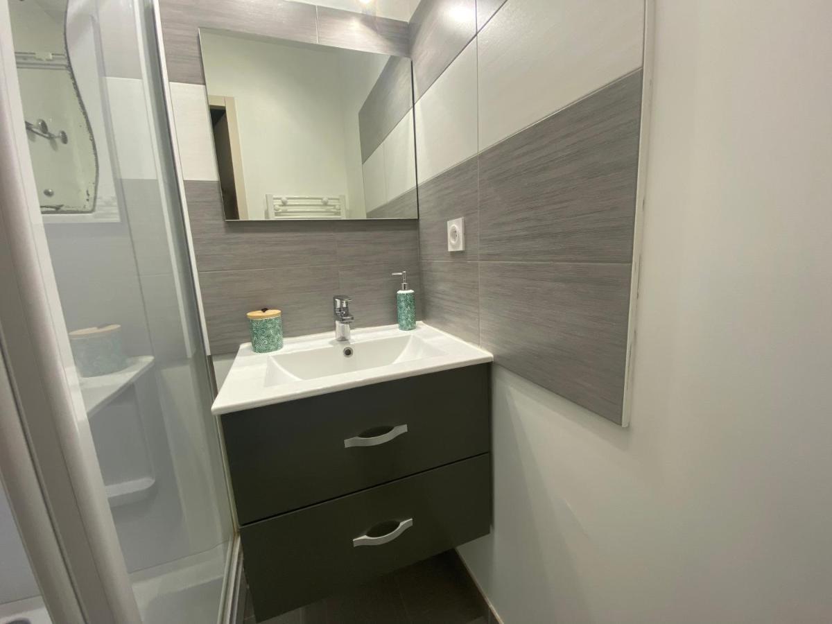 Charmant Appartement Proche Du Centre Ville ก็อง ภายนอก รูปภาพ