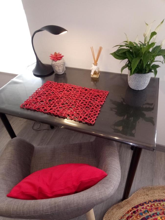 Charmant Appartement Proche Du Centre Ville ก็อง ภายนอก รูปภาพ